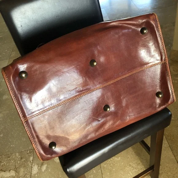 Vtg XL Leather Doctors Duffel Bag  🎩👑 - Picture 9 of 16